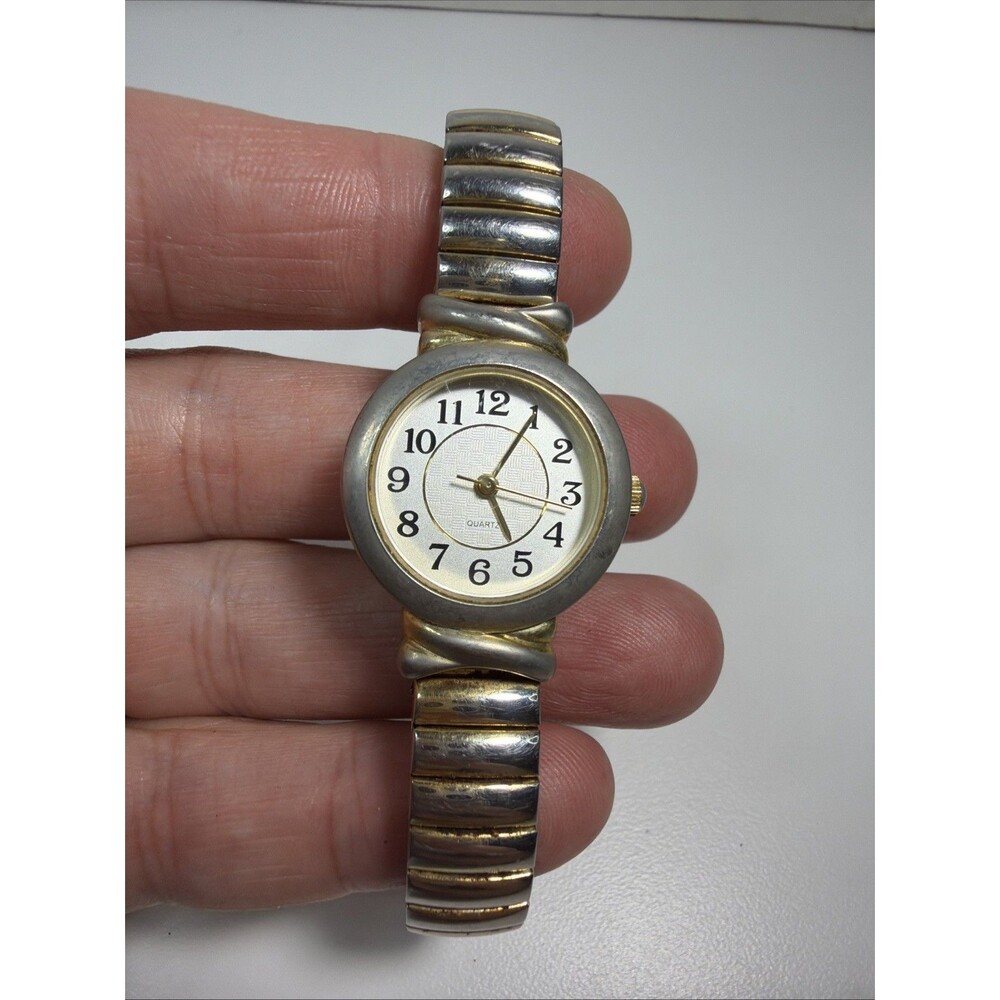 Vintage Classy Women's Gold & Silver Toned Wristwatch w/ Metal Expansion Band